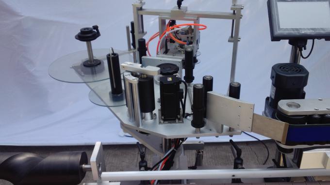 Ikki tomonli yoki bitta tomonli 220V 1.5HP 50 / 60HZ uchun plastik yorliqli yorliqlash mashinasi