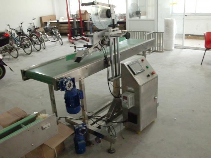 Stol usti yopishtiruvchi stiker, paging mashinasini oziqlantirish moslamalari bilan tekis sirtli yorliqli aplikator