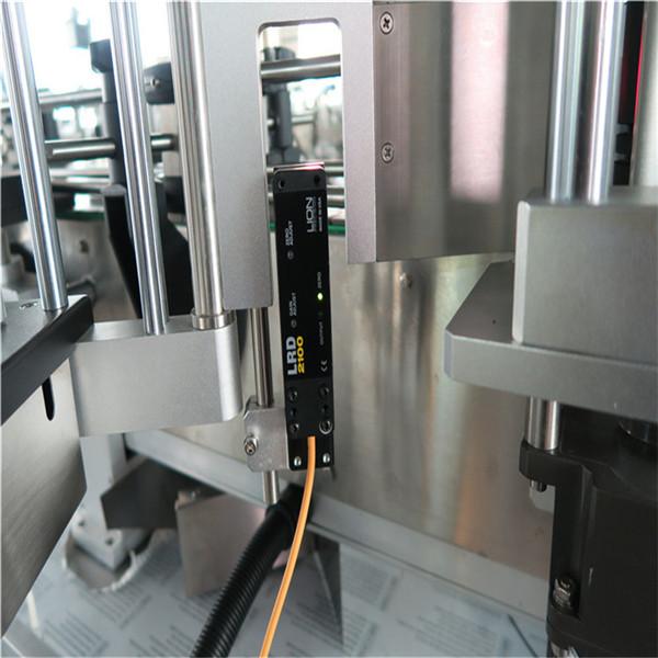 Rond butilkasini ichimliklar uchun avtomatik etiketka mashinasi / kundalik kimyoviy moddalar