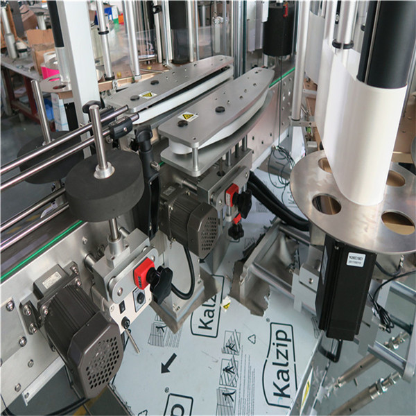 To'liq Avtomatik kvadrat shishani etiketlash uskunalari 4000-8000 B / H quvvat