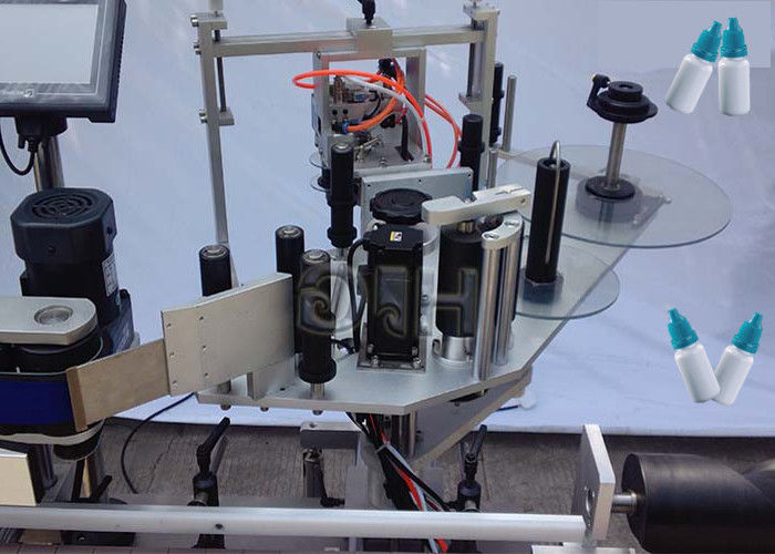 Avtomatik yetkazib beruvchi Xitoyning yuqori / pastki tomonlari vertikal stiker dumaloq shishani etiketlash mashinasi